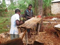 /album/fotogalerie-arbeit-handwerk/holz-bearbeiten-jpg/